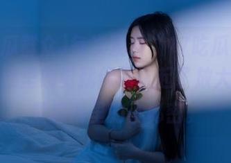 每次观看“17吃瓜群众官网”，心里感觉就像是拿起了放大镜，打量瓜田里的小秘密。