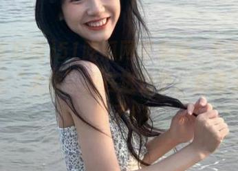 51吃瓜网苹果版，今天的吃瓜线上“大餐”正在进行中，走错了就尴尬了！