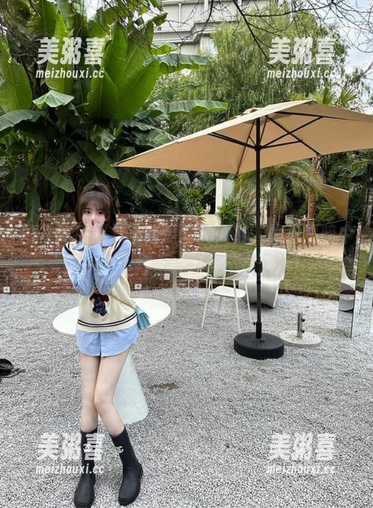 51吃瓜网的入口，像是黑暗中的一盏小灯，让八卦不在遥远！