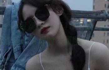 每次观看k718·sx，我都恨不得变成评论界的“康熙来了”。