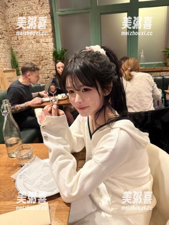 7c吃瓜链接一波热门，跟不上节奏真心吃土！
