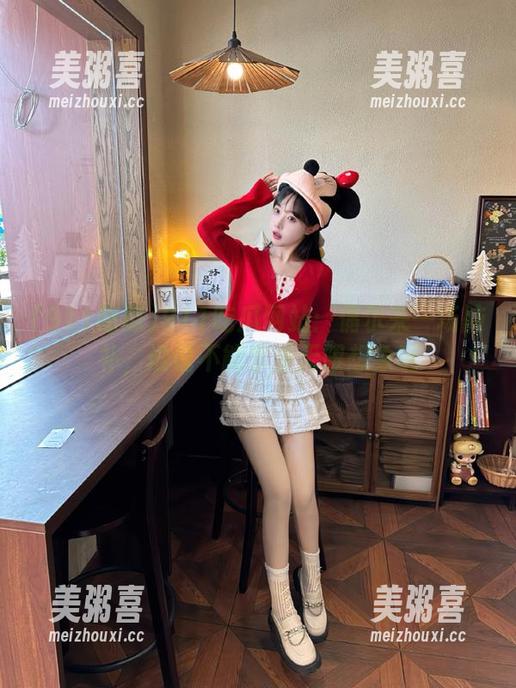 911吃瓜 911吃瓜网站:偶尔来一场脑补,谁说不能享受无限想象呢