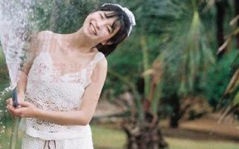 最新糗事大集合：cg51里有个家伙尝试用生菜当钓鱼饵，结果钓上来一只青蛙！