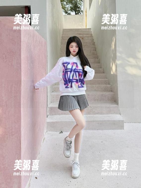 最新消息：在hlw上又被某个奇葩“惊艳”到了，幸好我有瓜！