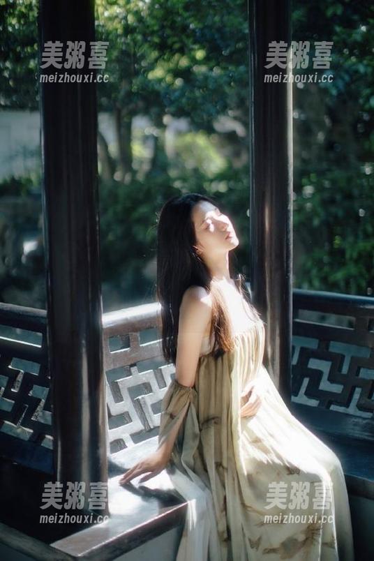全网吃瓜 我的心情就像这瓜,酸酸甜甜,借助“全网吃瓜”永不迷路,轻轻松松追到点位。
