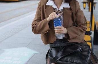 自带热度的在线网红,只享受“吃瓜爆料”的风生水起