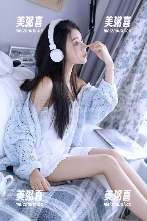 在吃瓜网，朝阳的晨光仿佛可以把视频里的秘密曝光
