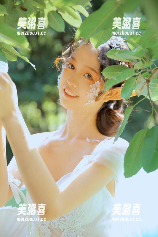 吃瓜网 吃瓜网最新鲜出炉,大瓜链接,保你点赞不止!