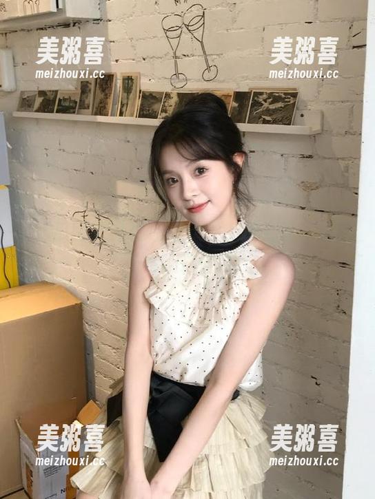 吃瓜网 吃瓜网在线:大瓜吃到嘴,拉肚子也心甘情愿!