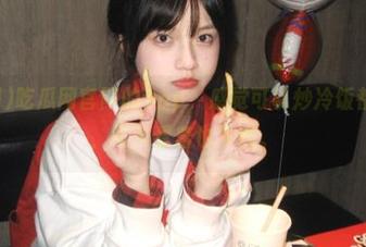 吃瓜网官网的app，感觉可以炒冷饭都没问题，天天看着也不腻。