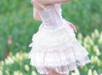 访问“吾爱吃瓜”网页，心里默念：真希望大瓜和我有缘分…