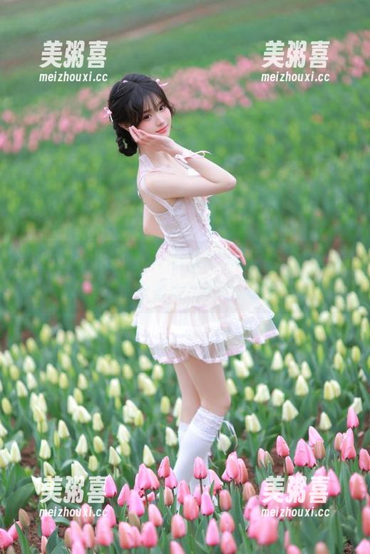 访问“吾爱吃瓜”网页，心里默念：真希望大瓜和我有缘分…