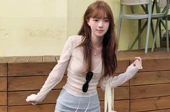 “我爱吃瓜网91cg”发布了一条未解之谜，难道是外星人在渴望水蜜桃？