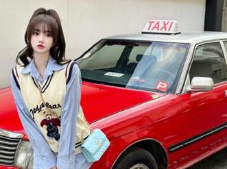 “我要吃瓜.cc”app上,每天都是新鲜瓜!要不要先来一口?