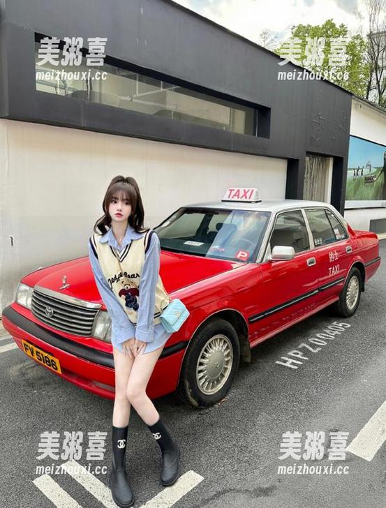 我要吃瓜 “我要吃瓜.cc”app上,每天都是新鲜瓜!要不要先来一口?