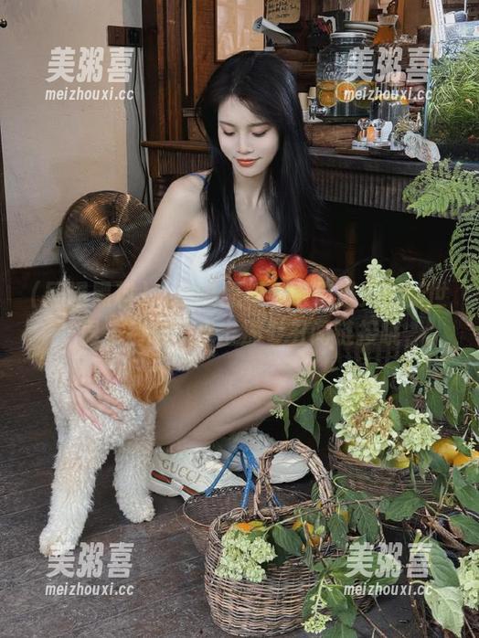 “网曝黑料”带你进入全新世界，别忘了点击那个丑闻链接哦