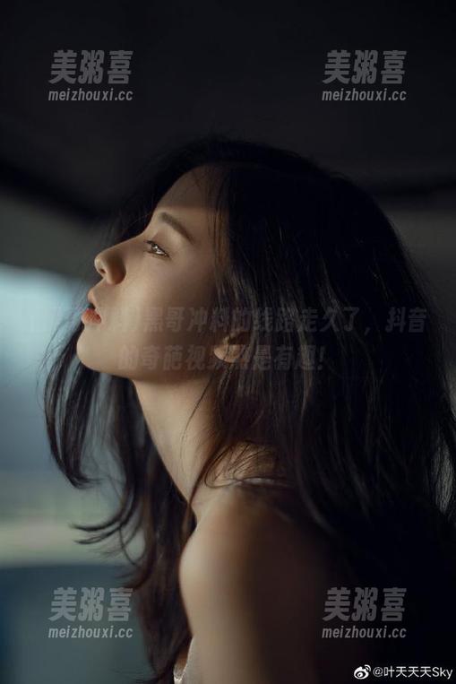 黑哥冲料 黑哥冲料的线路走久了,抖音的奇葩视频煞是有趣!