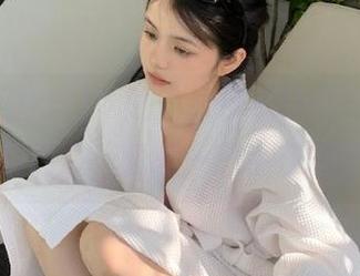 下载‘黑料不打烊’,直达幕后消息,就差一只手在擦汗!