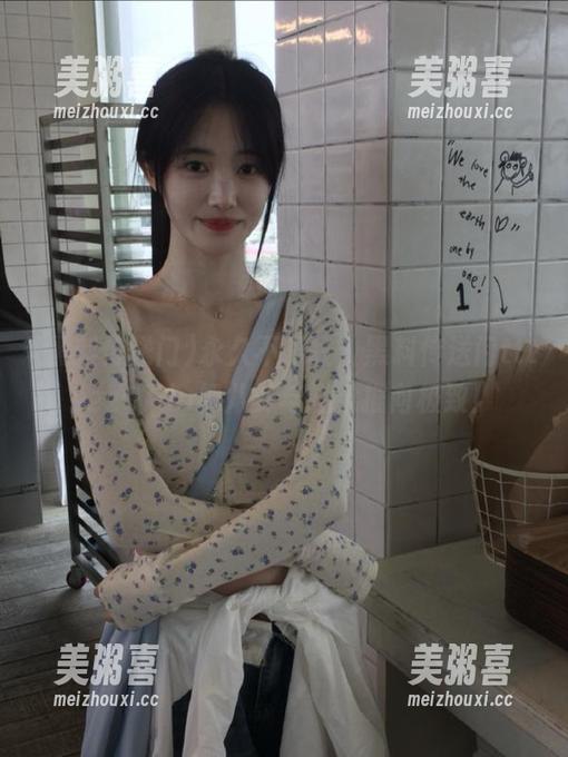 黑料传送门 永久不掉线,黑料传送门tttzzz07du把八卦与尴尬推向极致!