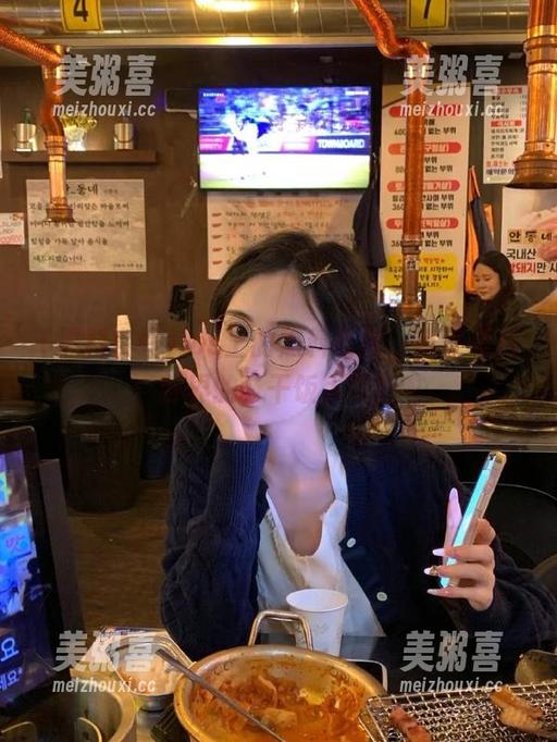 黑料在线 ios上的黑料在线,简直是八卦界的“干饭人”!