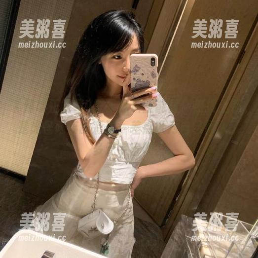 黑料正能量 登录黑料正能量,热搜上都是光怪陆离的彩蛋,差点以为自己闯入了多元宇宙呢。