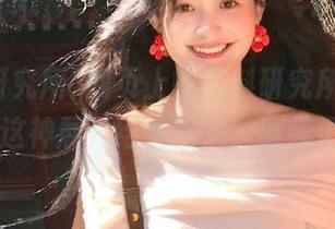 网页上的黑料研究所,我是不是被这神展开给洗脑了,继续滑滑滑…