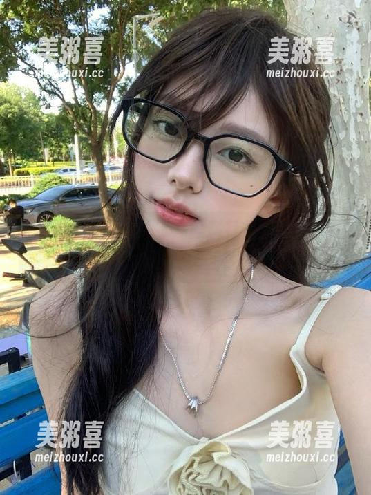 黑料社 入口更新,黑料社不仅给瓜,还带来心跳加速的惊喜!