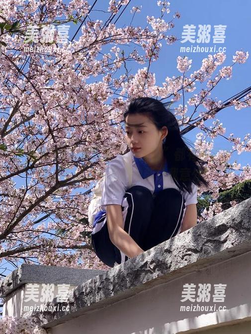 黑瓜吃料 每次登入“入口”都有种不安感,不过黑瓜吃料总能让我意外。